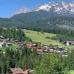 Bischofsmütze - Direkt An Der Skipiste Im Skigebiet Dachstein West Annaberg im Lammertal