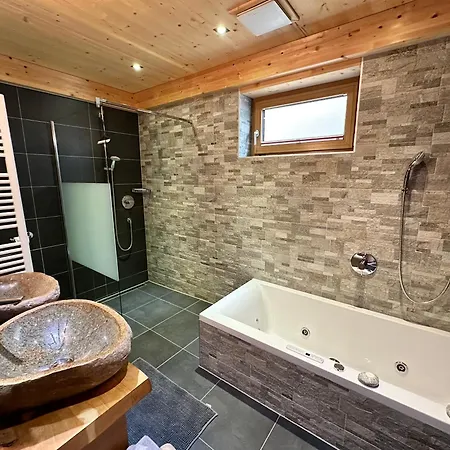 Bischofsmuetze - Direkt An Der Skipiste Im Skigebiet Dachstein West *