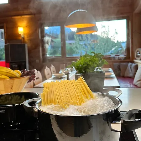 Bischofsmuetze - Direkt An Der Skipiste Im Skigebiet Dachstein West 木屋